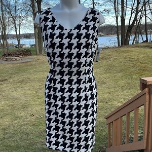 NWT Alyx dramatic b&w dress 18